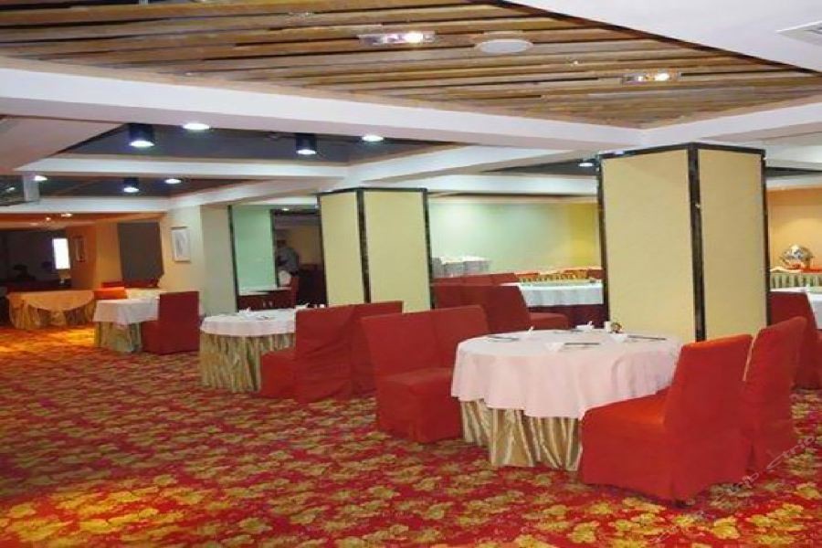 Rongjiang Hotel 44/74