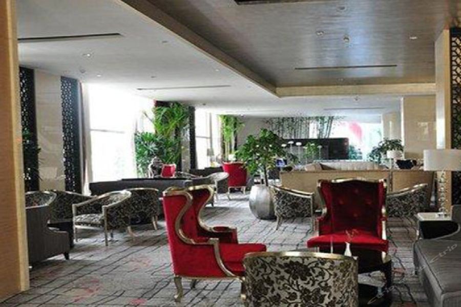 Xinhua Jianguo Hotel 30/48