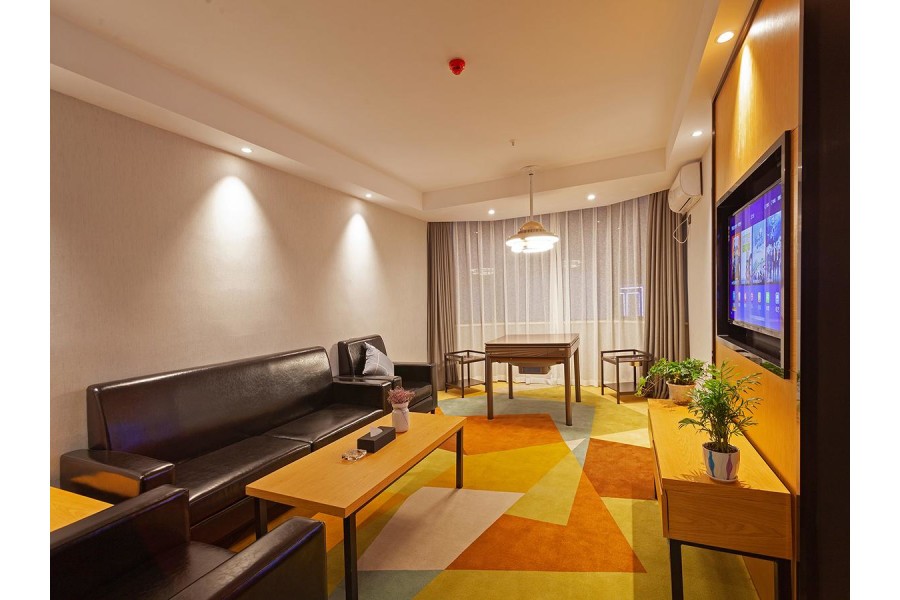 Chonpines Hotel Jingzhou Ancient City Dongmen 48/73