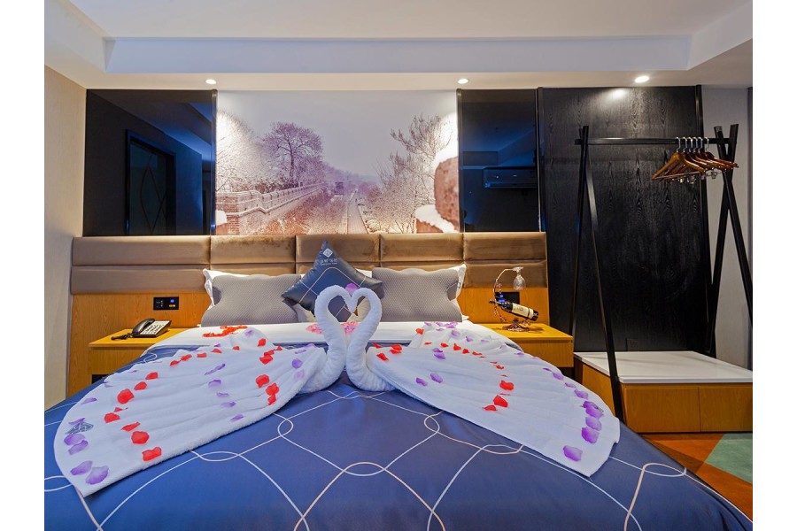 Chonpines Hotel Jingzhou Ancient City Dongmen 46/73