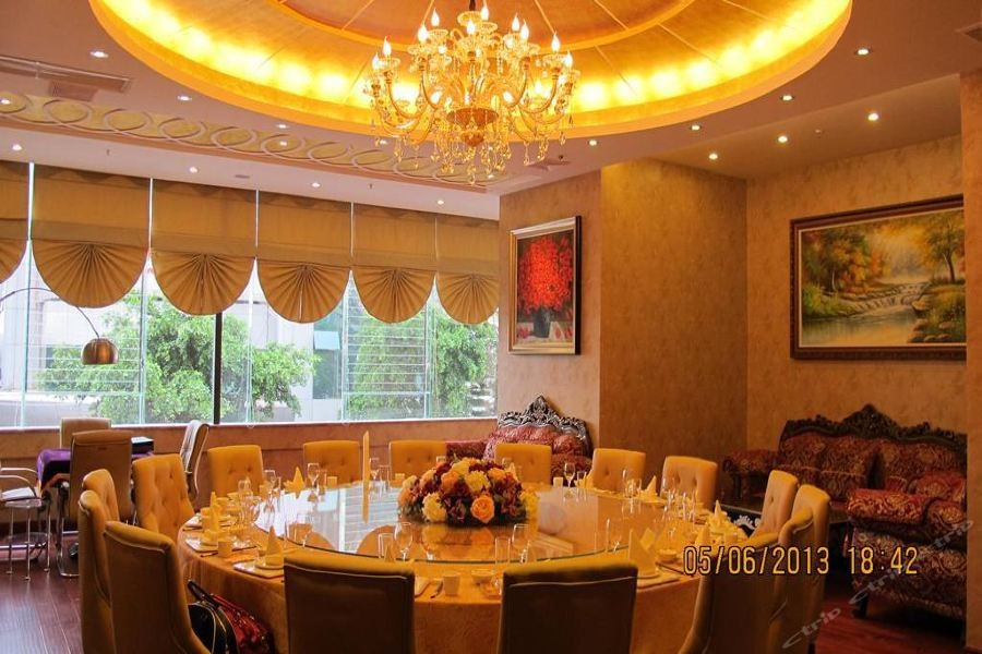 Baohai Mingzhu Hotel 12/16