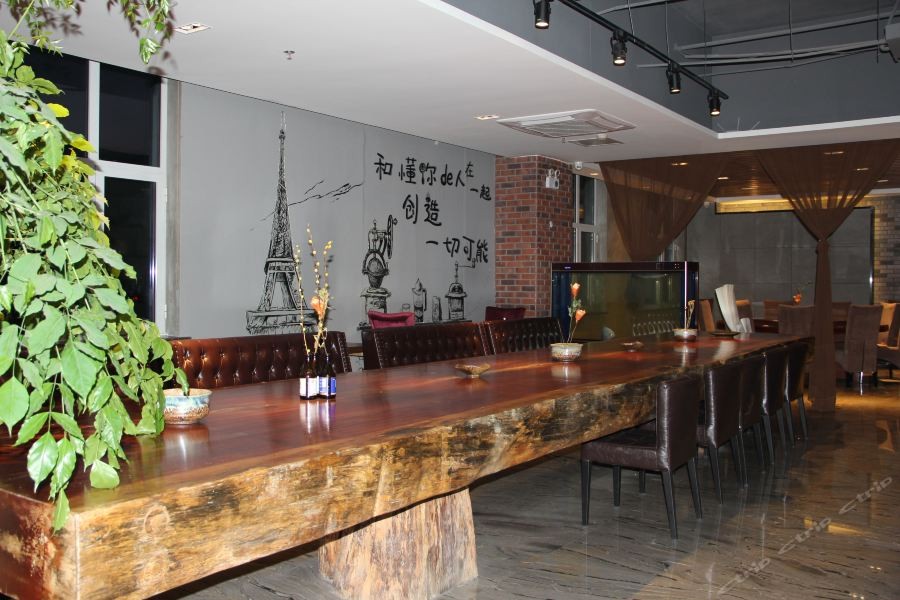 James Joyce Coffetel (Qinhuangdao Qinhuangdao Railway Station Wanda Plaza) 21/64
