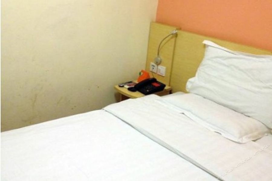 7 Days Inn (Shanghai South Xizang Road Metro Station) 24/39