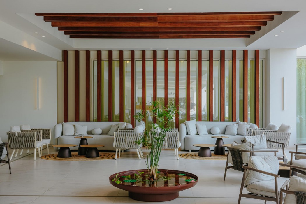 Nissiblu Beach Resort 8/75