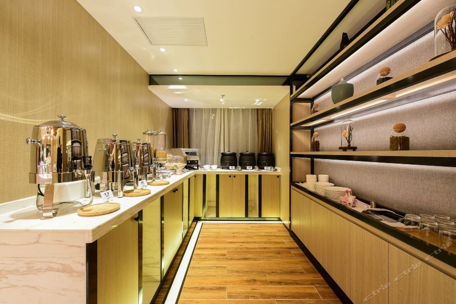 Atour Hotel Shengyang Youth Street Jinlang 34/74