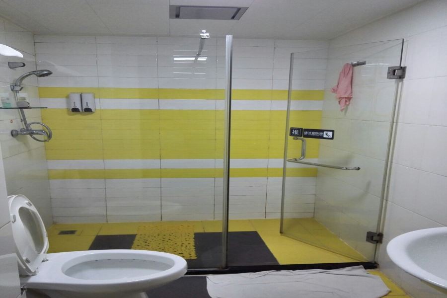 7 Days Inn (Shenzhen Meilinge) 12/19