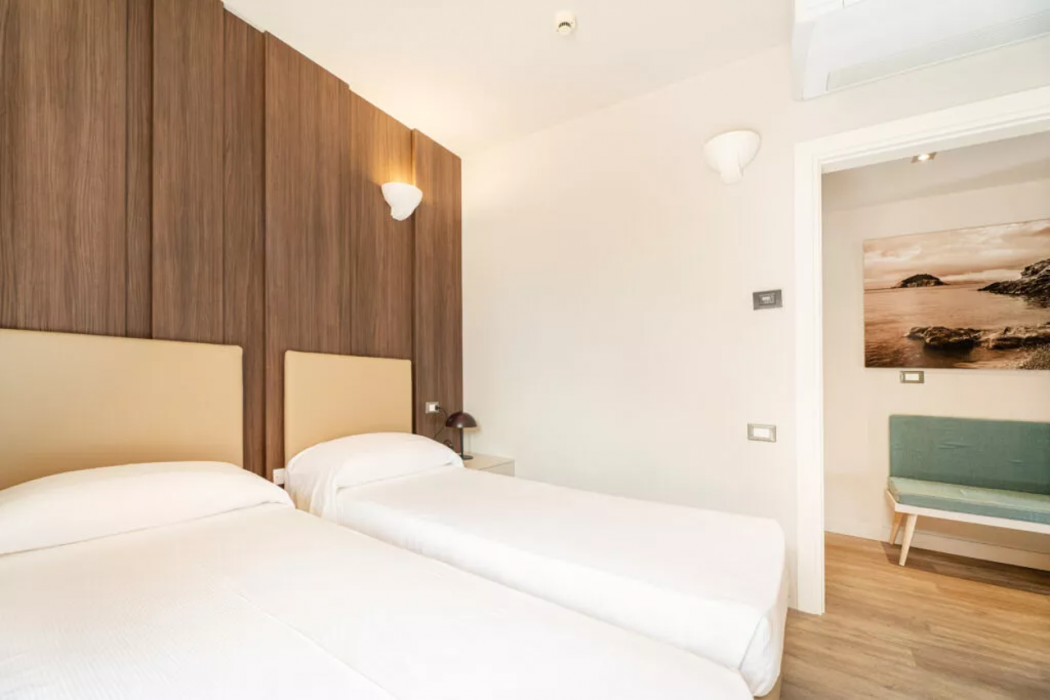 Hotel Riva Del Sole 19/70