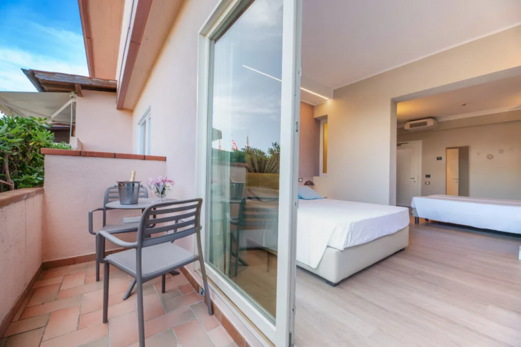 Hotel Riva Del Sole 36/70