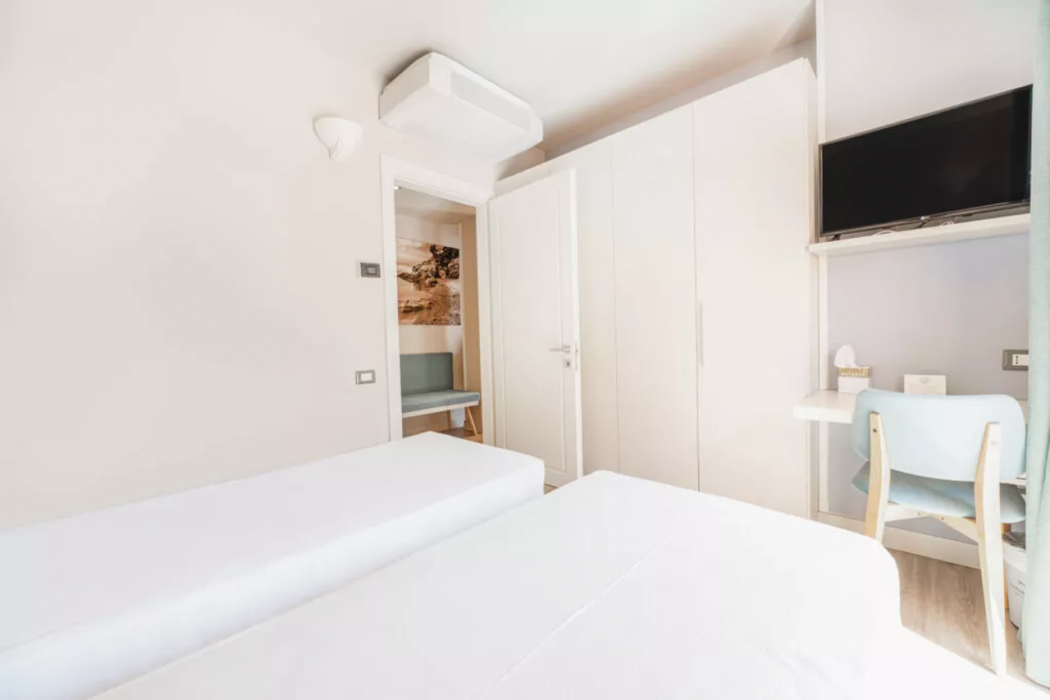 Hotel Riva Del Sole 12/70