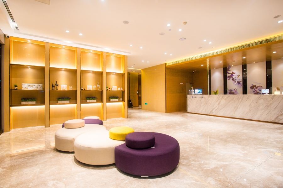 Lavande Hotels 22/30
