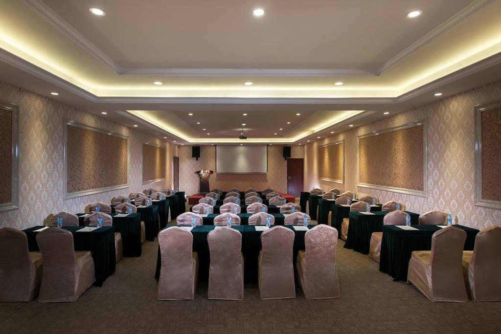 Vienna International Hotel Shenzhen Longhua Center 18/34