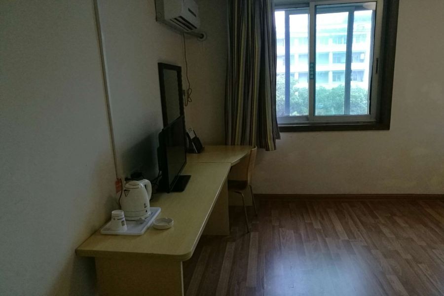 7 Days Inn Nanchang Railway station square 32/45