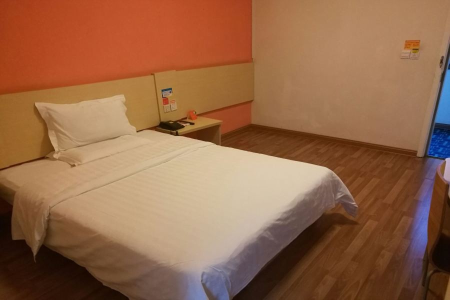 7 Days Inn Nanchang Railway station square 22/45