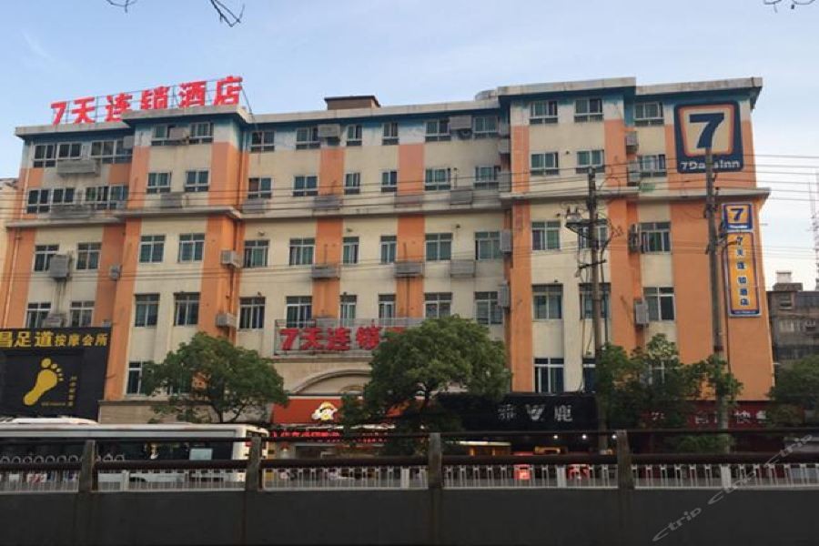 7 Days Inn Nanchang Railway station square 31/45