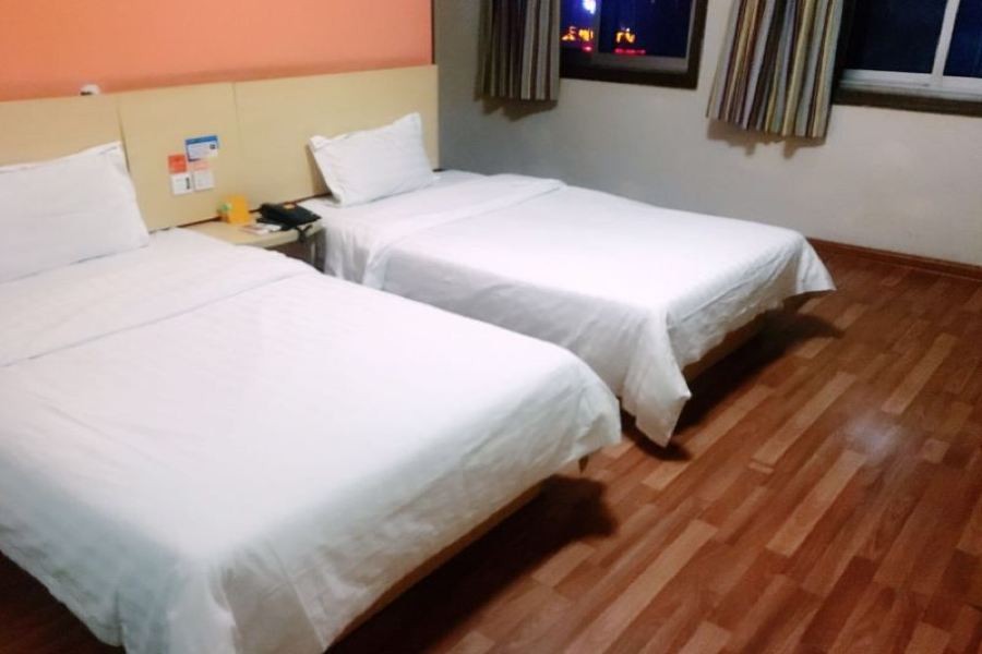 7 Days Inn Nanchang Railway station square 19/45