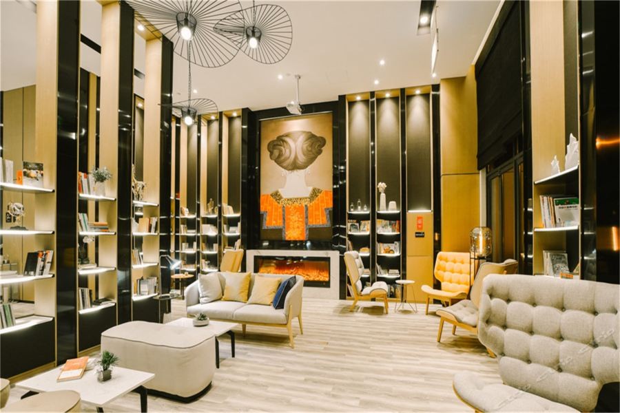 Atour Hotel Wuhan Changqing Road 43/74