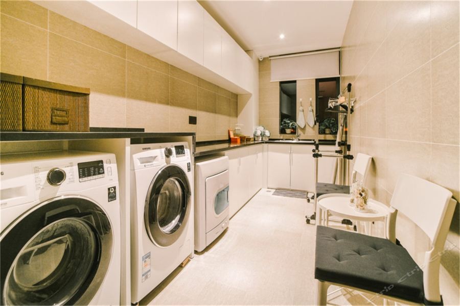 Atour Hotel Wuhan Changqing Road 27/74
