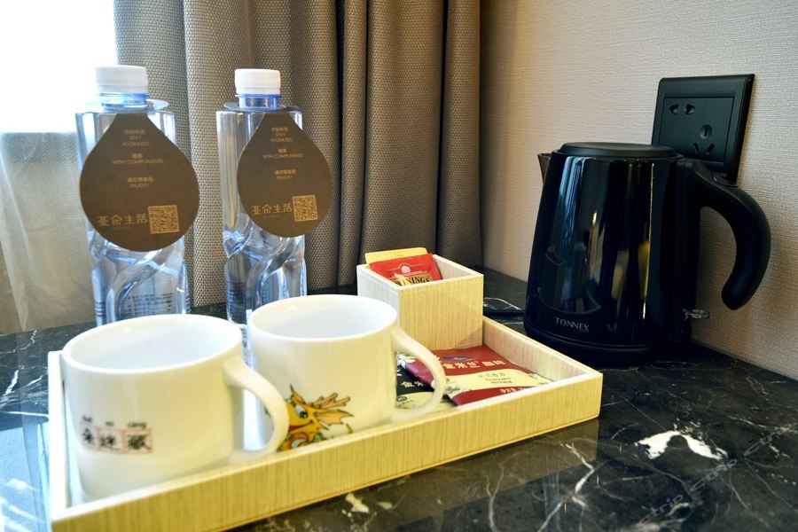 Atour Hotel Wuhan Changqing Road 36/74