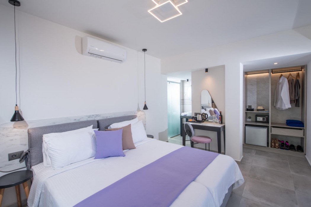 Imperial Palace - Adults Only 11/47
