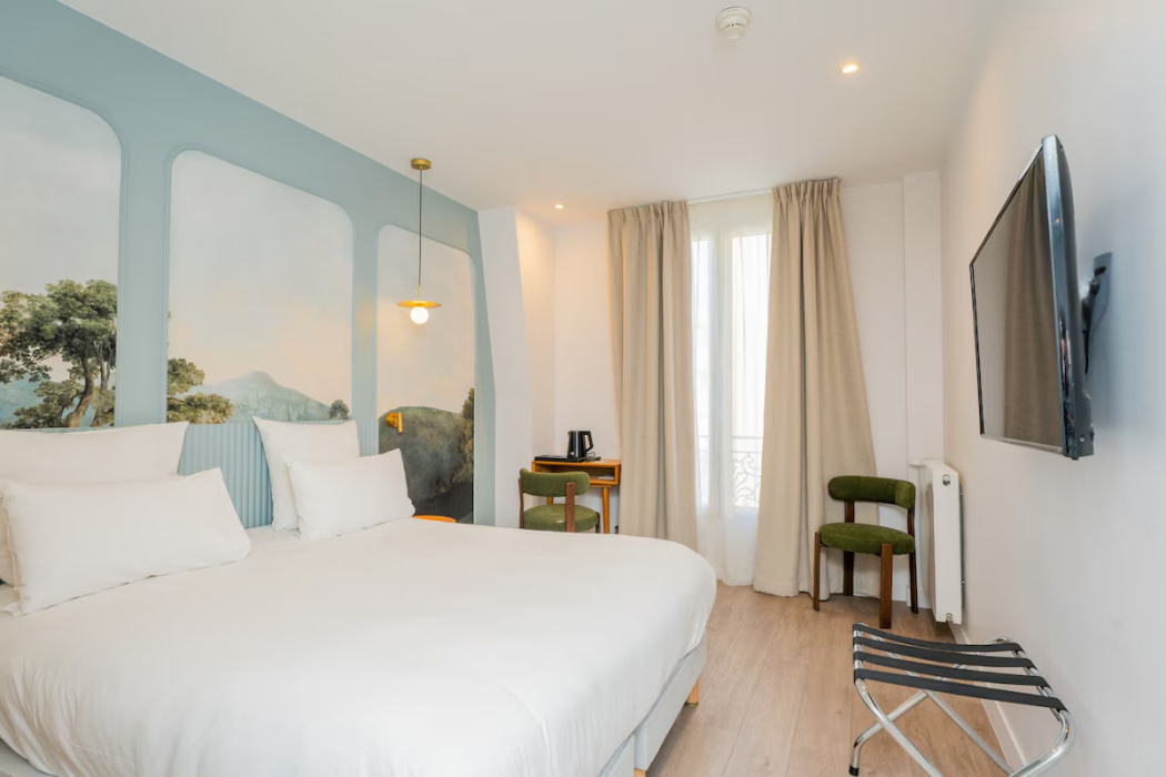 Room at Bobo's Hotel, PARIS