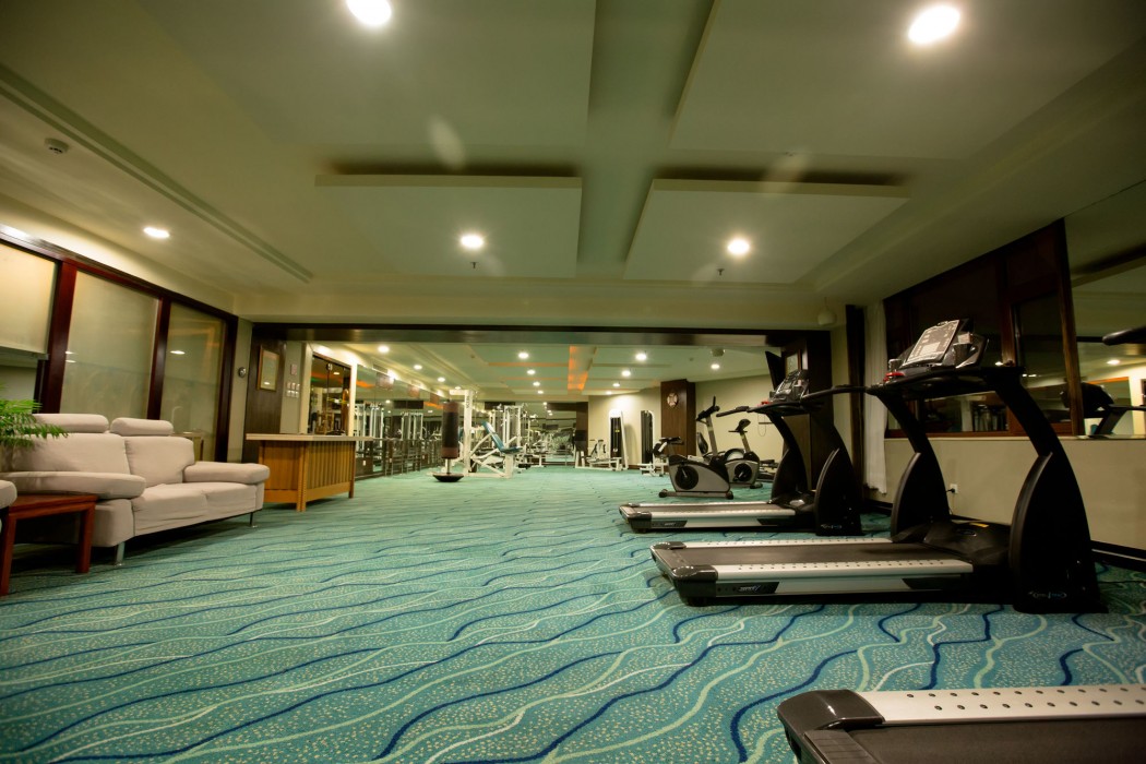 Yantai Golden Gulf Hotel 48/98