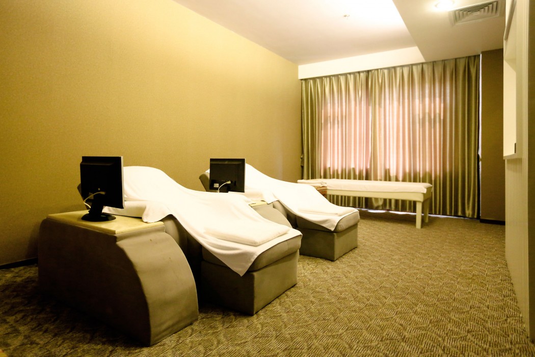 Yantai Golden Gulf Hotel 58/98