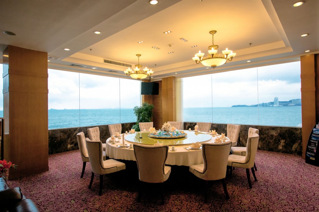 Yantai Golden Gulf Hotel 25/98