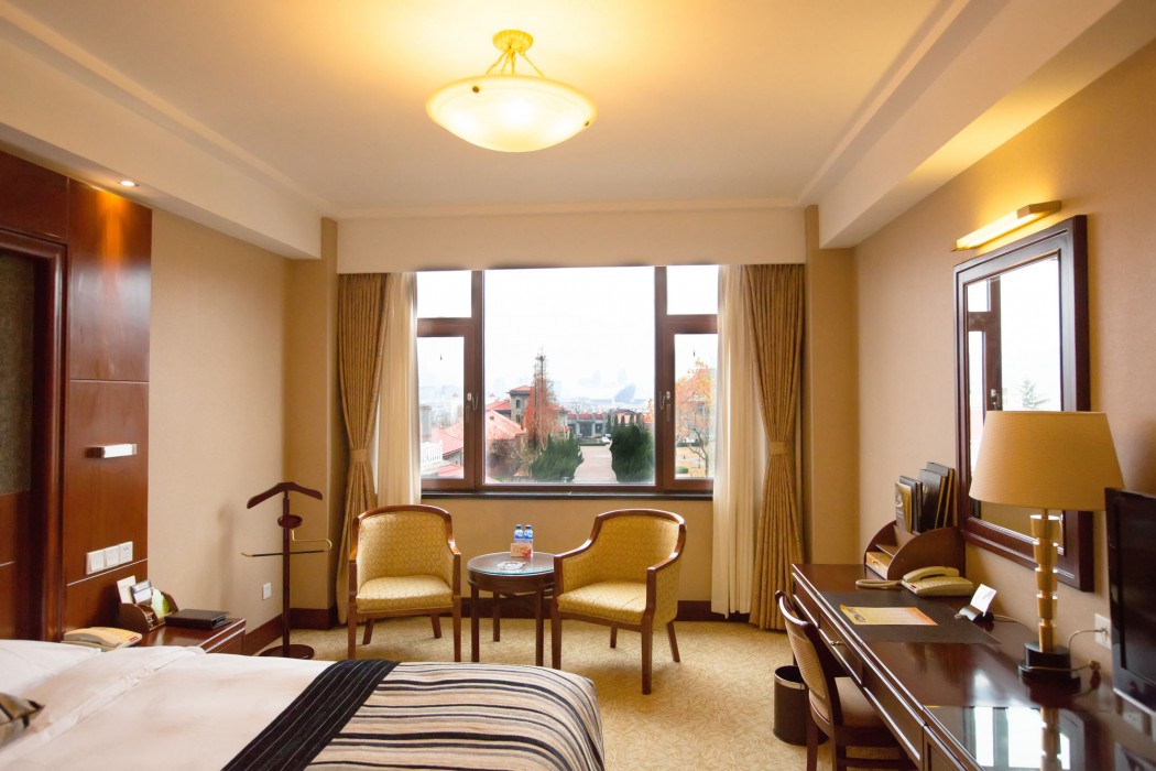 Yantai Golden Gulf Hotel 50/98