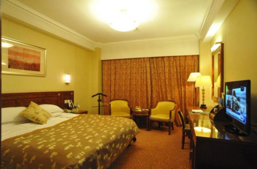 Yantai Golden Gulf Hotel 23/98