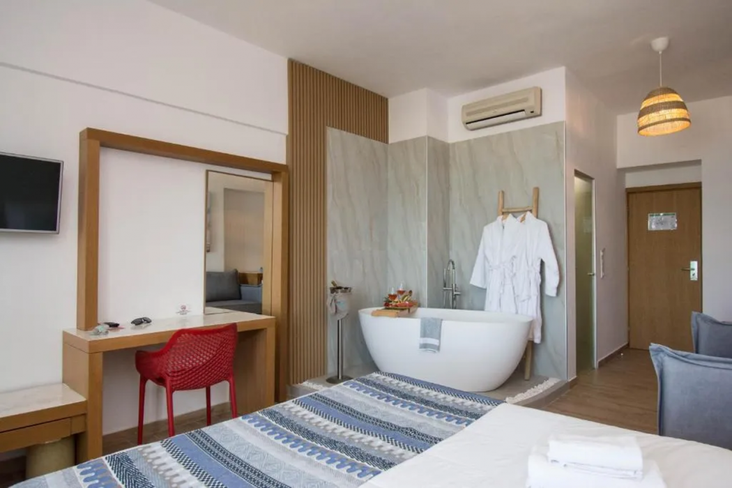 Yianna Caravel Suites by Checkin - Adults Only 20/65
