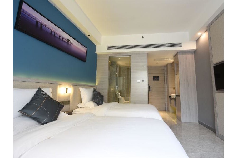 Chonpines Hotel Xuwen Square Jinhui