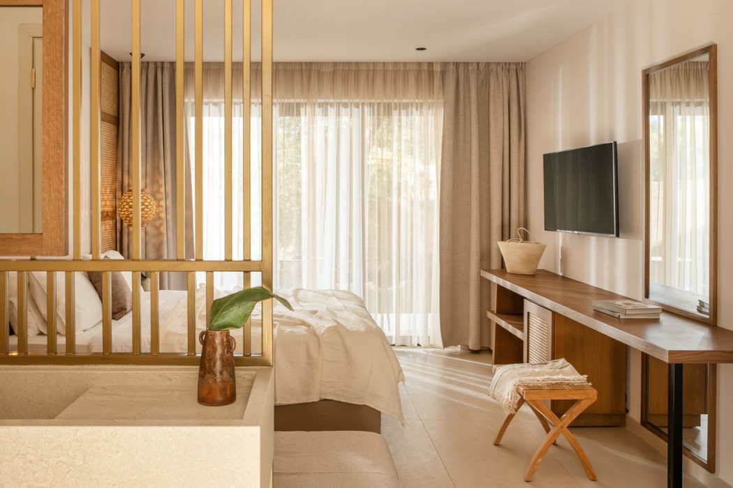 Ekati Mare Lifestyle Resort 32/72