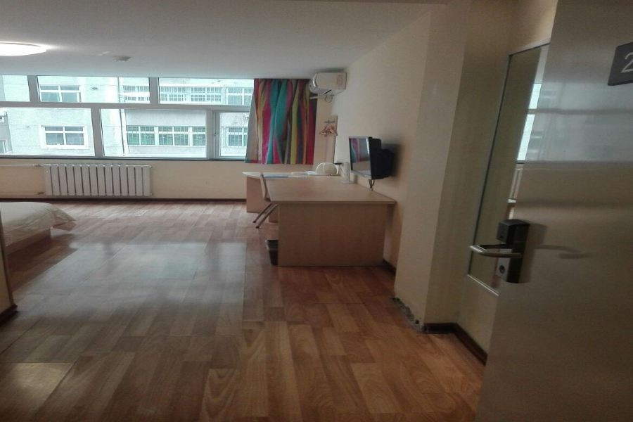 7 Days Inn (Xian Jiaotong University Medical College Weiyi Street Metro Station) 38/69