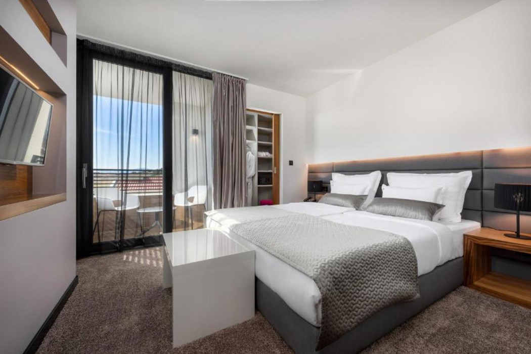 Hotel Ani - Adults Only 12/62