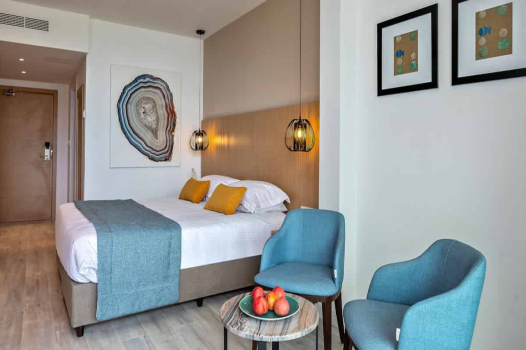 Leonardo Crystal Cove Hotel Spa By the Sea 13/64