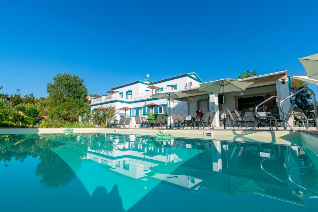 Akis Villa 32/45