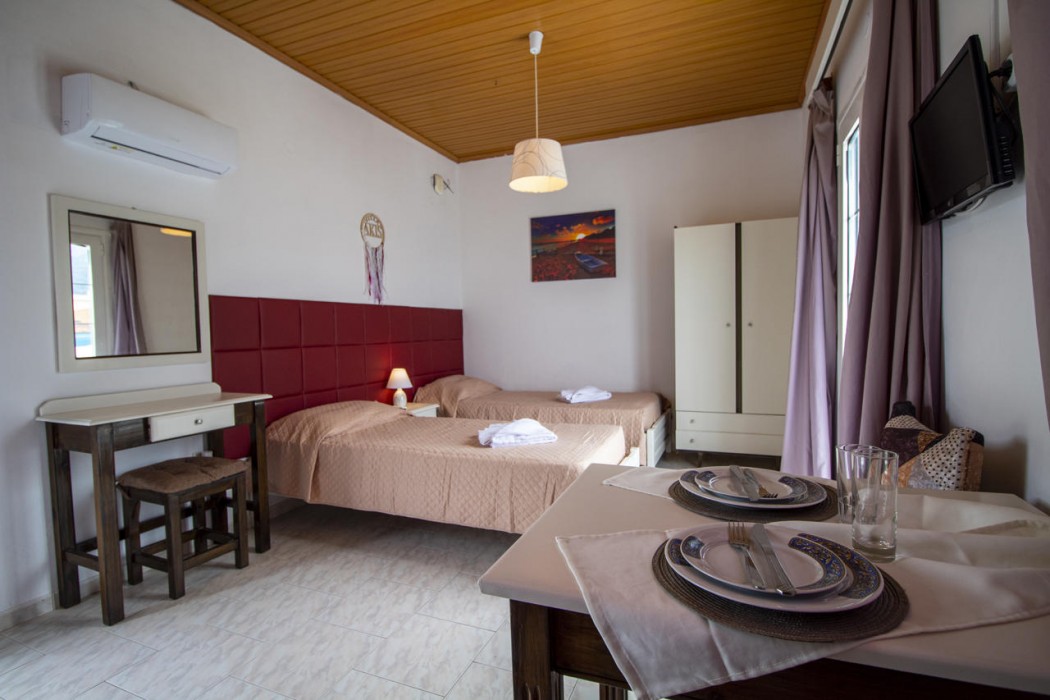 Akis Villa 12/45