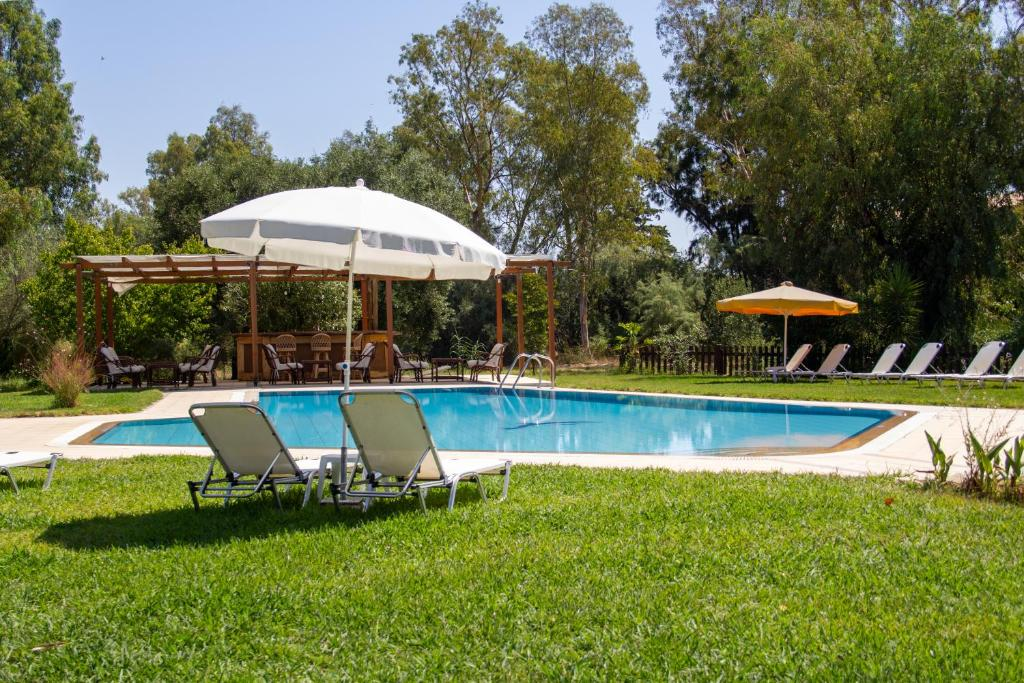 Tellis Holiday Rooms in MESSONGHI