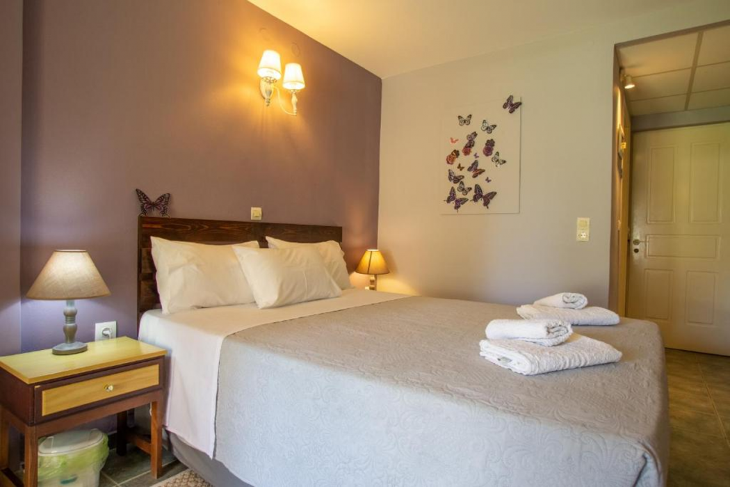 Tellis Holiday Rooms 7/21