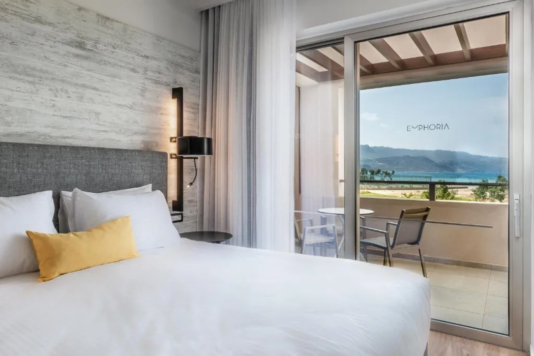 Euphoria Resort 19/76