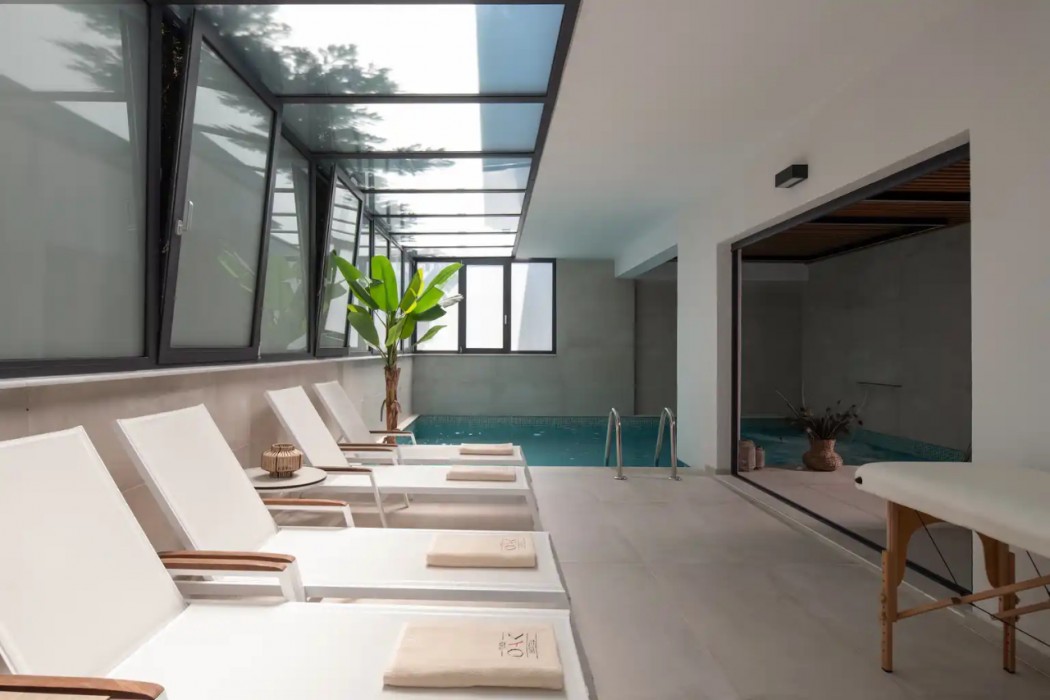 The Oak Hotel 61/101