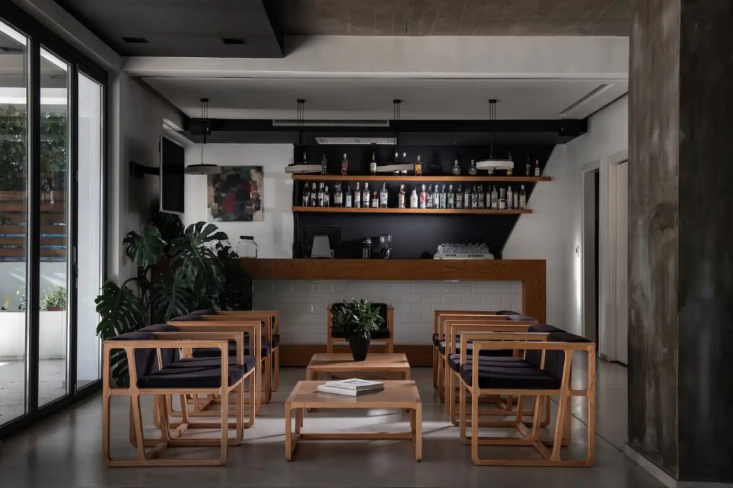 The Oak Hotel 50/101