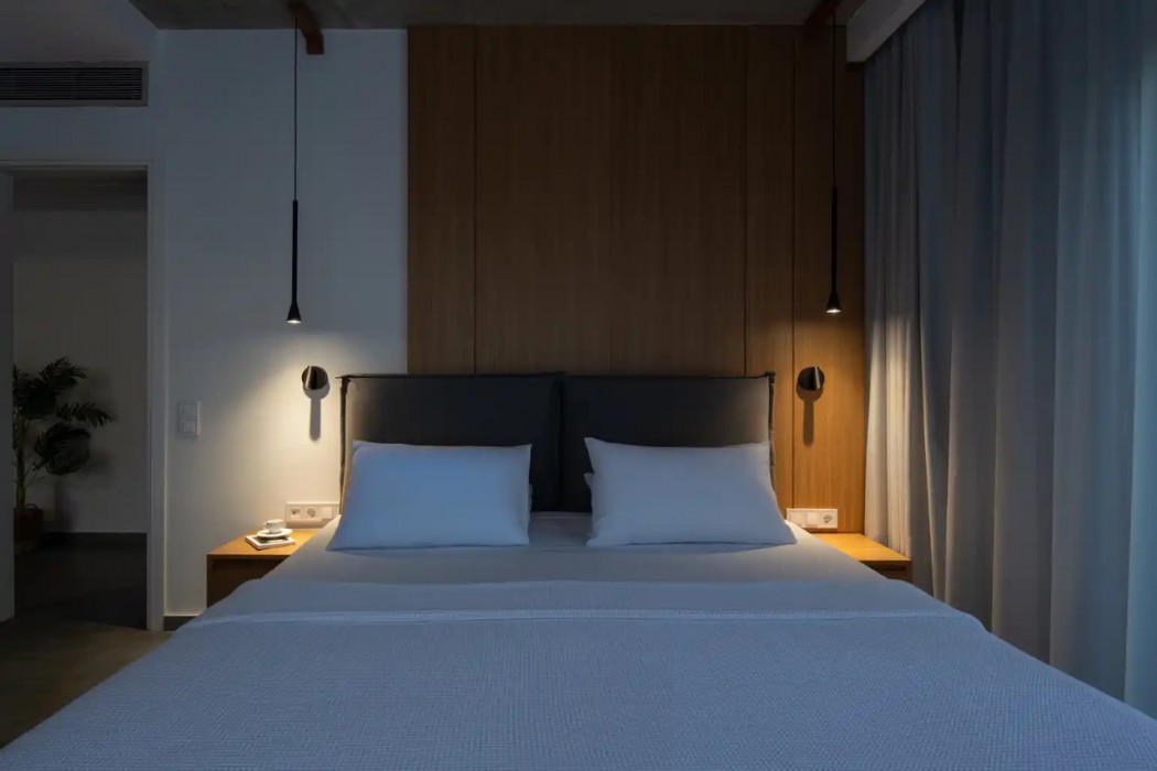 The Oak Hotel 20/101