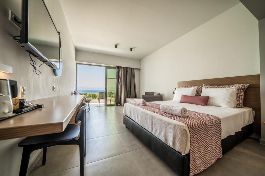 Harmony Crest Resort - Adults Only 11/43