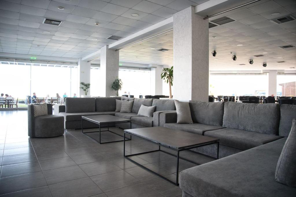 Royal Bay Suites 29/63