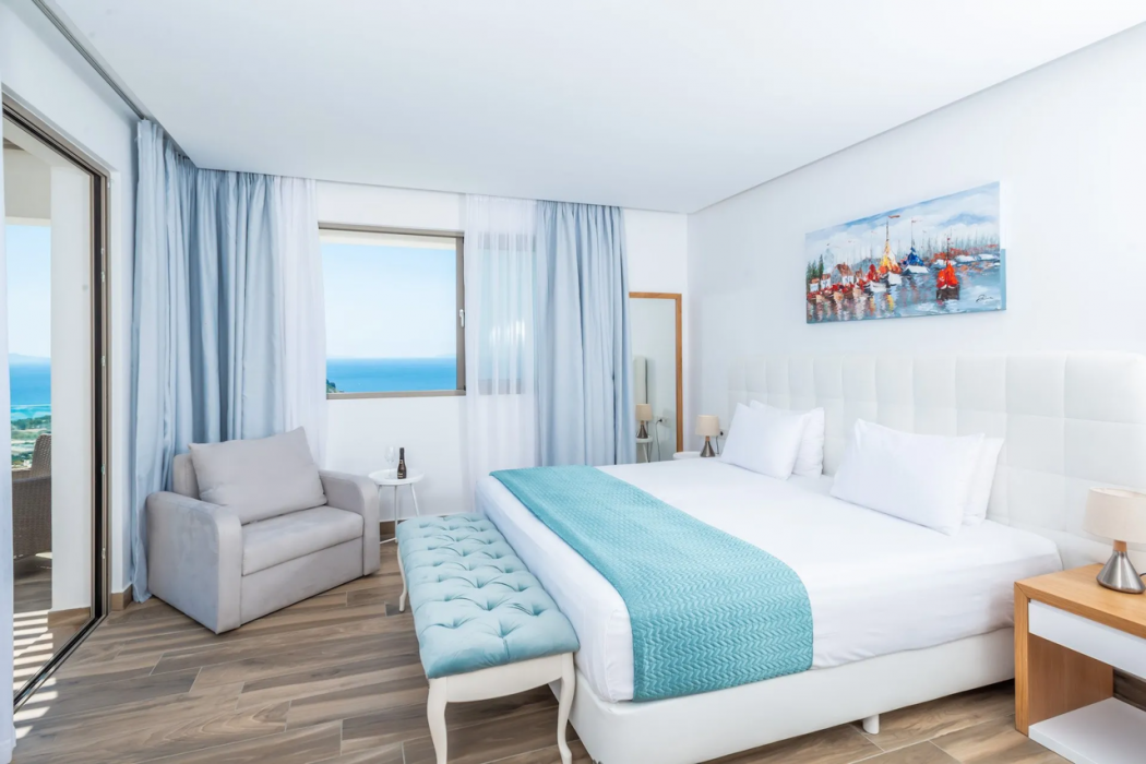 White Rock Of Kos - Adults Only 13/62