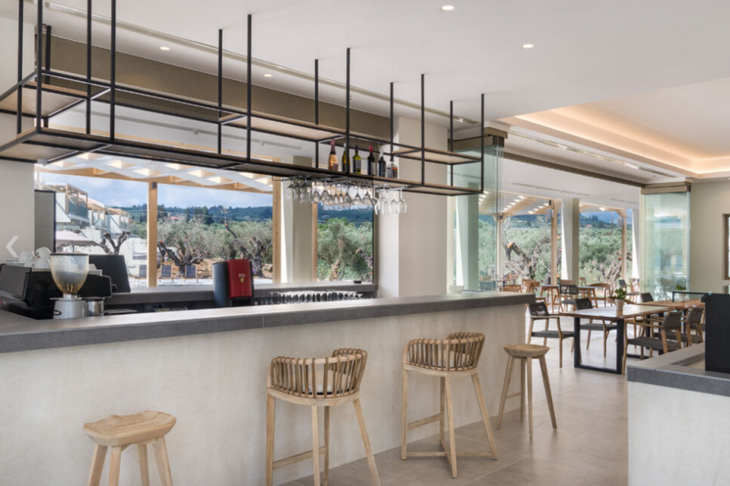 Tsamis Zante Suites 40/86