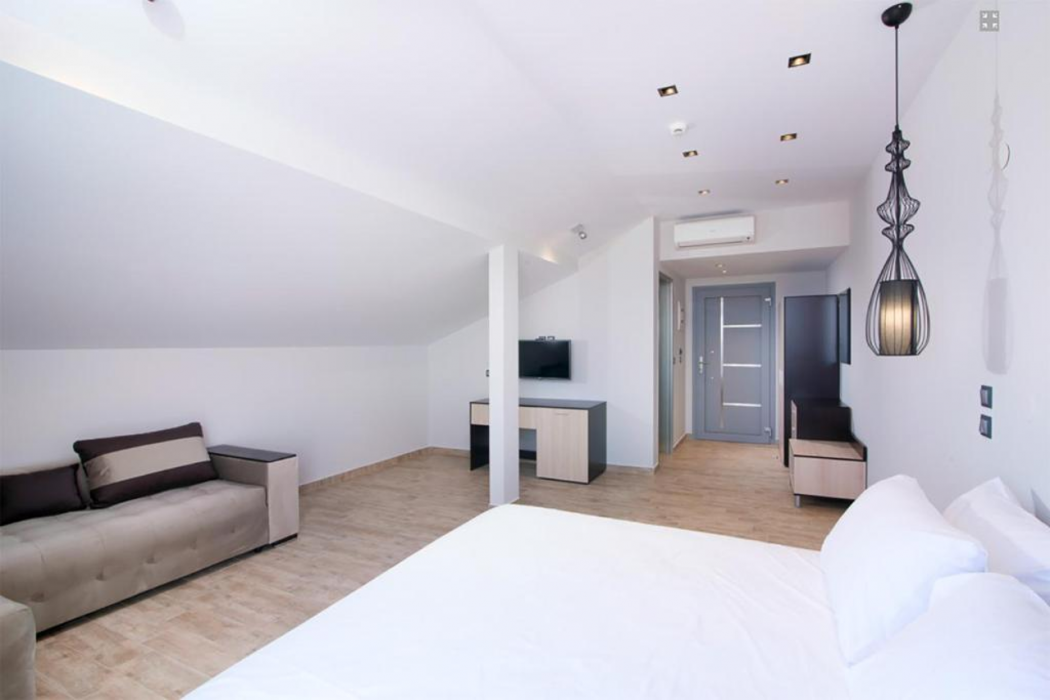 The Dome Luxury Hotel 12/60