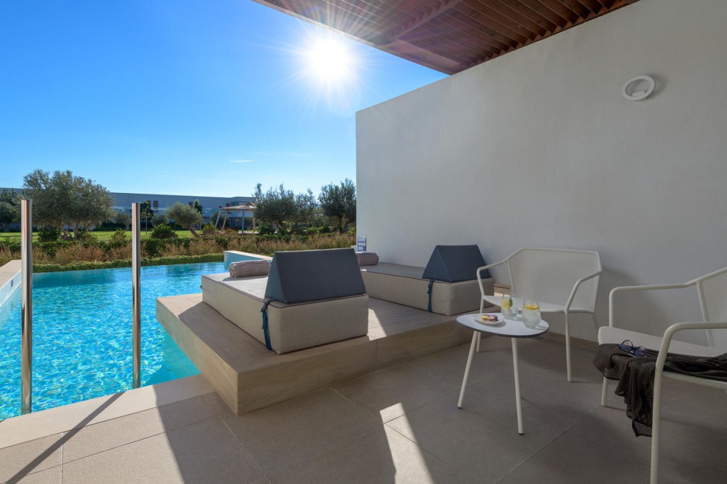 Gennadi Grand Resort 65/84
