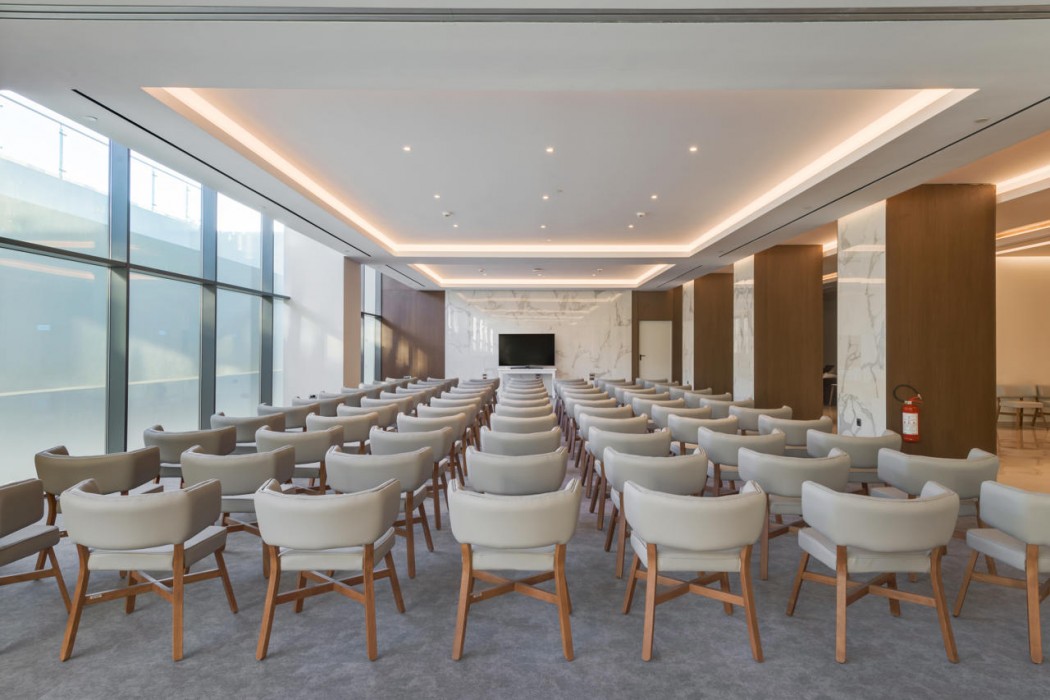 Gennadi Grand Resort 36/84